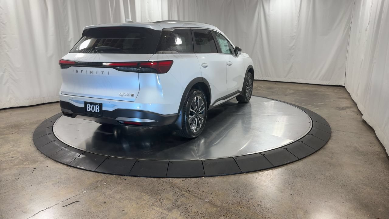 Certified 2026 INFINITI QX60 Luxe w/ Cargo Package AWD/4WD image 13