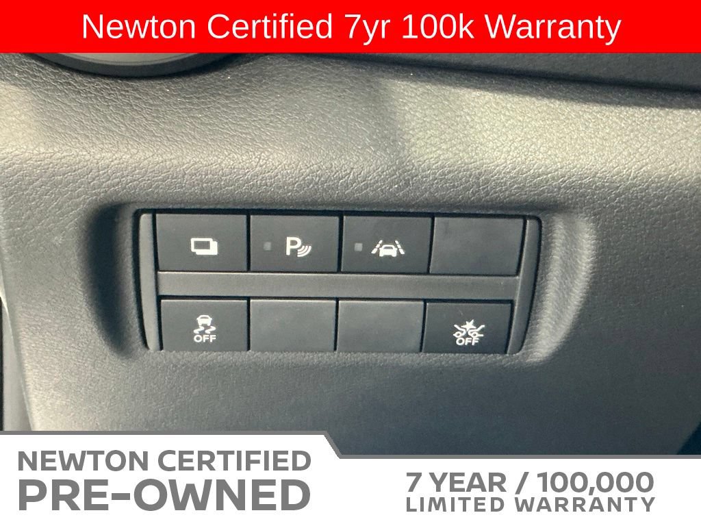 Used 2025 Nissan Versa S w/ Trunk Package FWD image 30