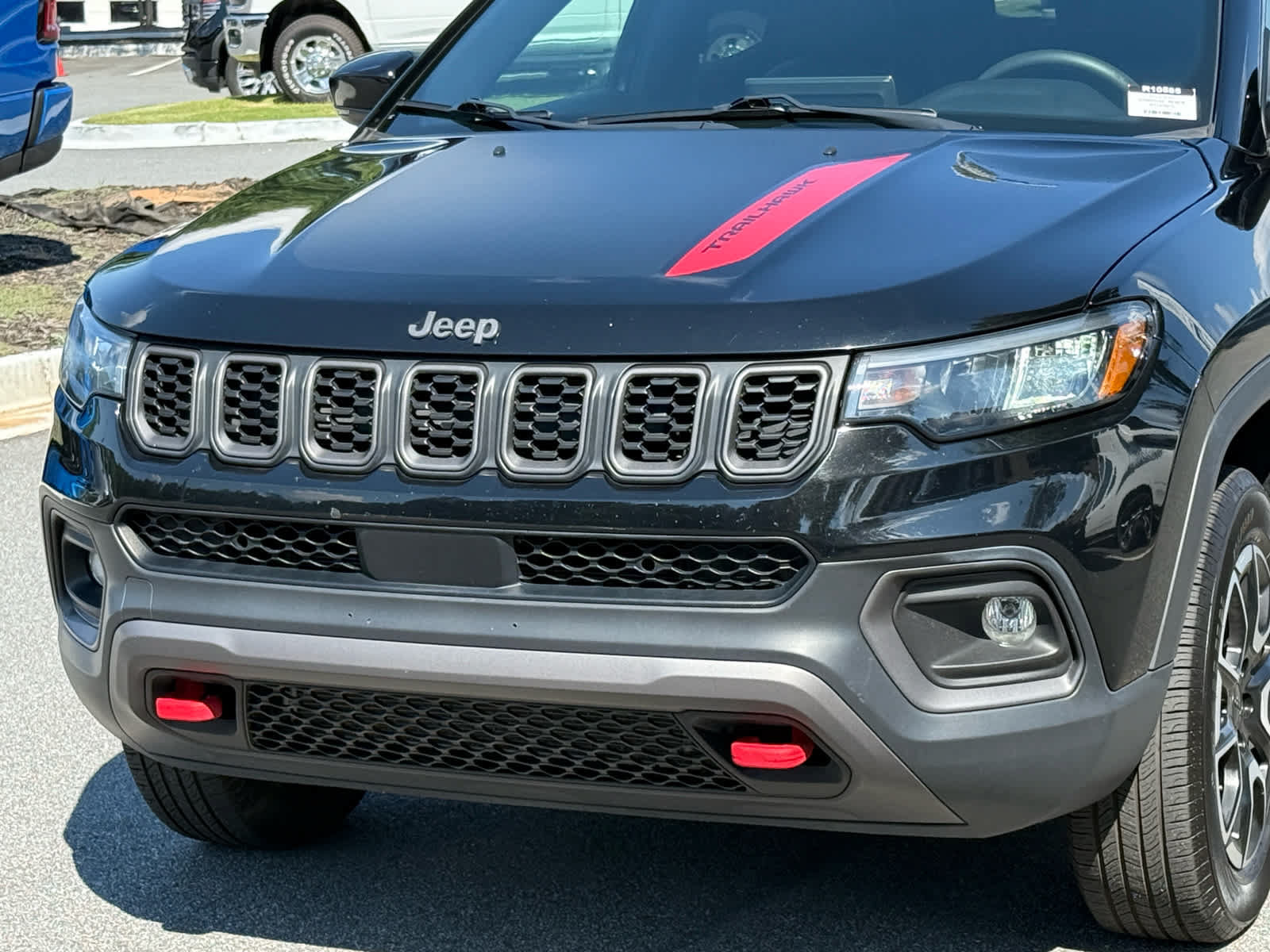 Used 2024 Jeep Compass Trailhawk AWD/4WD image 9