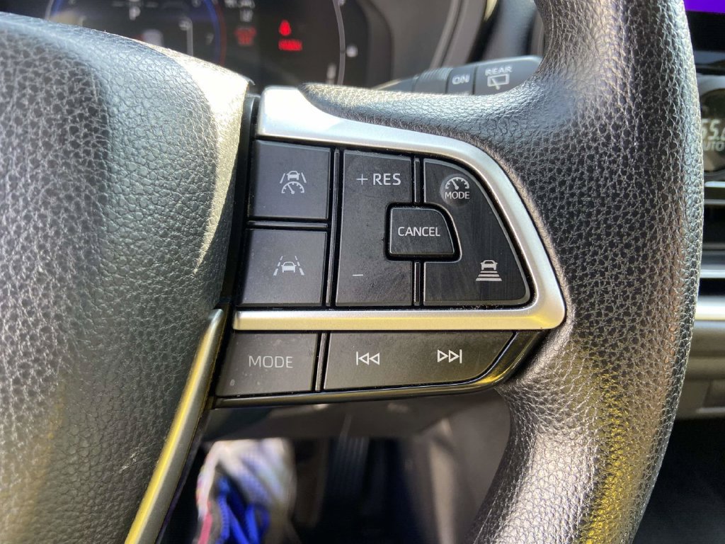 Used 2025 Toyota Grand Highlander FWD image 34