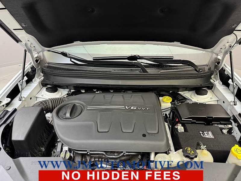 Used 2019 Jeep Cherokee Limited image 10