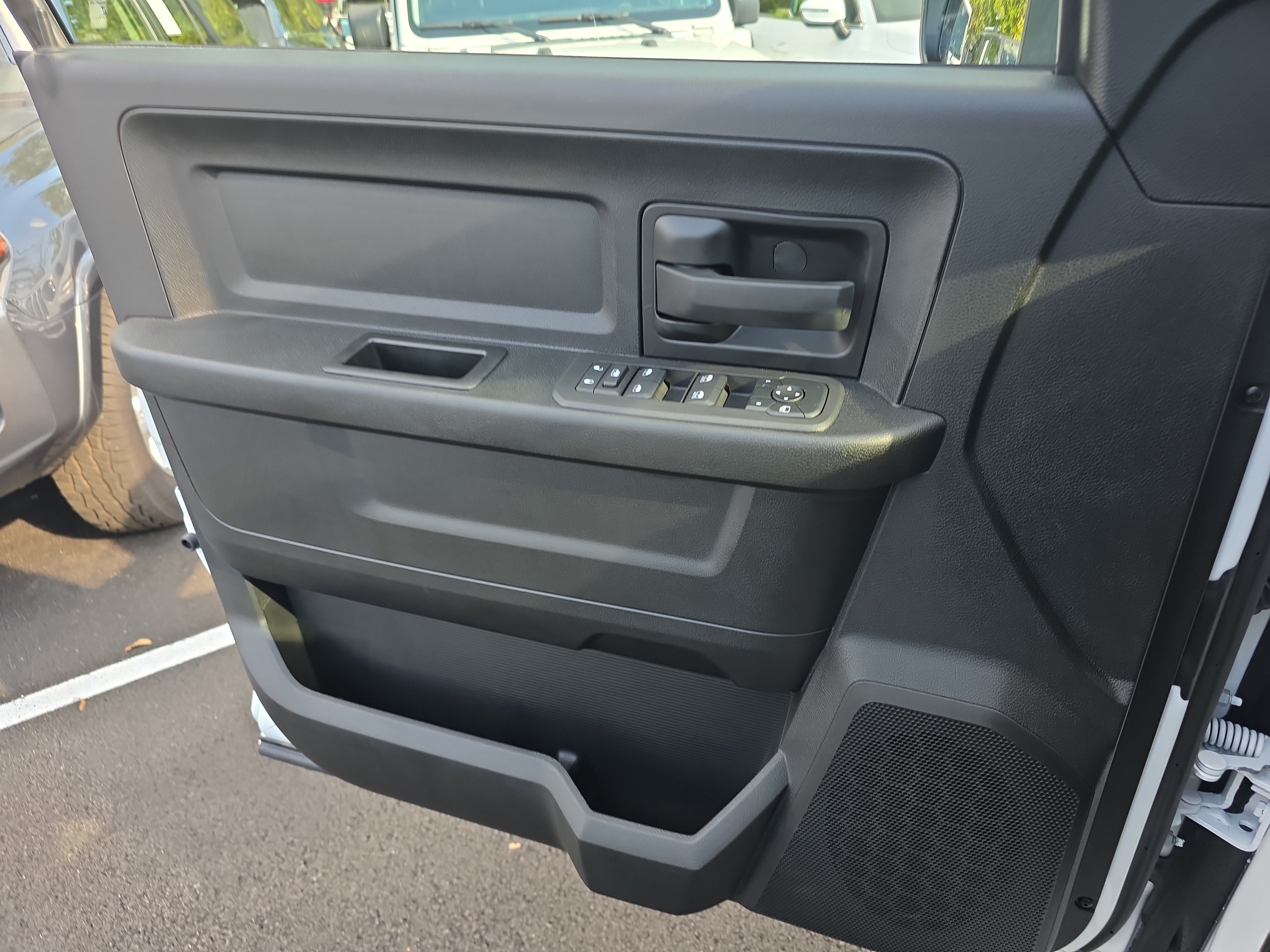 New 2026 RAM 5500 Tradesman AWD/4WD image 13
