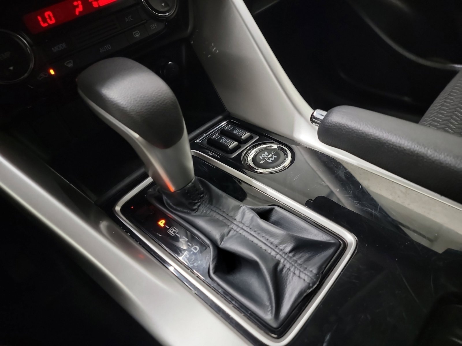 Used 2024 Mitsubishi Eclipse Cross LE AWD/4WD image 26