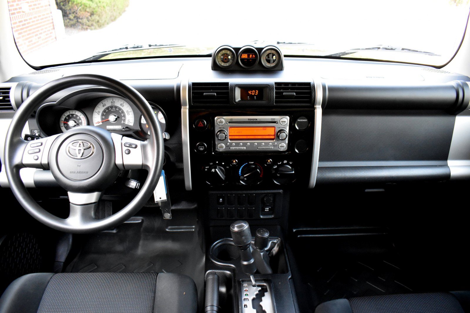 Used 2014 Toyota FJ Cruiser 4WD w/ Convenience Package image 14