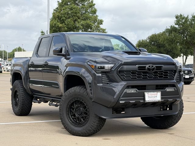 Used 2026 Toyota Tacoma SR5 AWD/4WD image 2