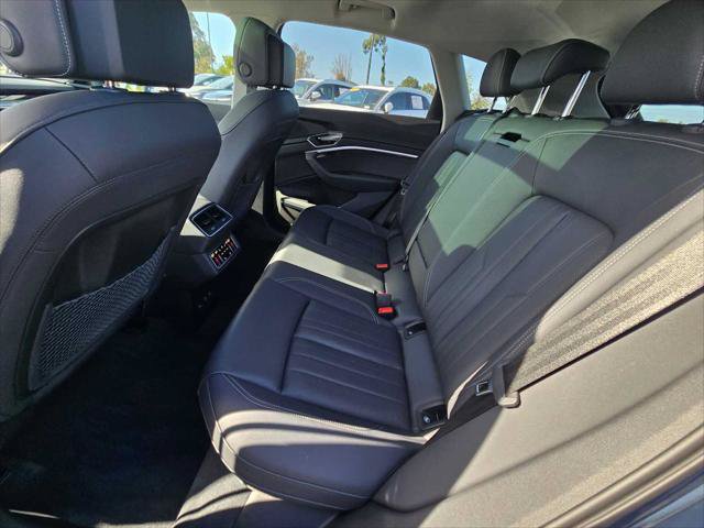 Used 2024 Audi Q8 e-tron Premium Plus w/ Premium Plus Package AWD/4WD image 18