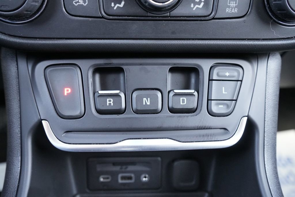 Used 2021 GMC Terrain SLE w/ Driver Convenience Package image 30
