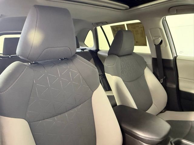 Used 2022 Toyota RAV4 XLE image 49