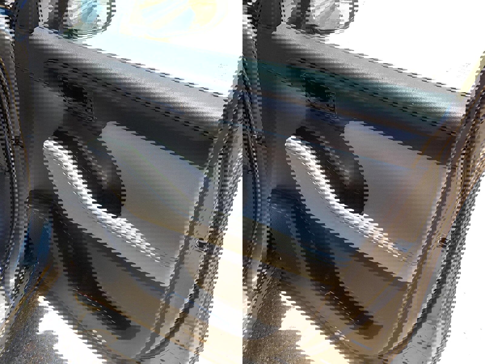 Used 2020 Toyota Highlander L image 18