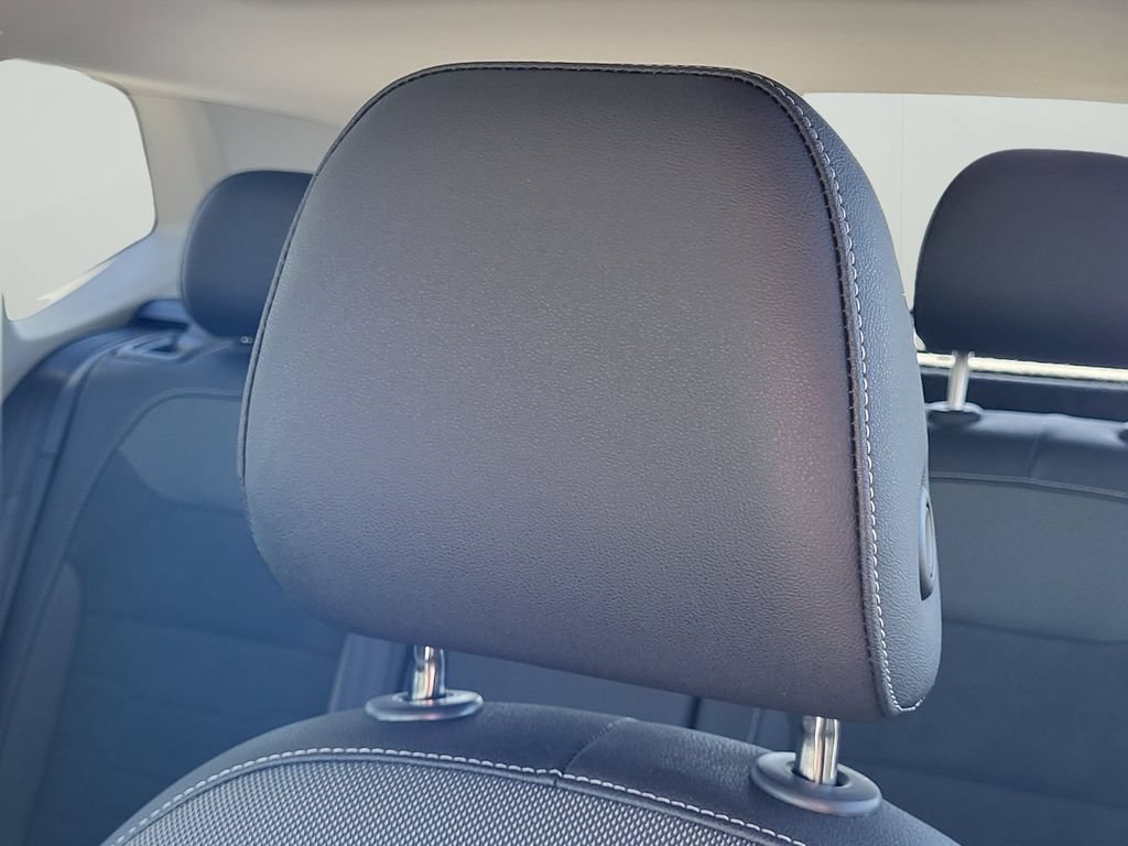 New 2026 Volkswagen Taos SE AWD/4WD image 7