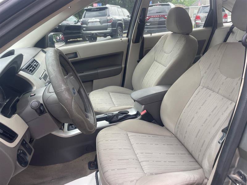 Used 2008 Ford Focus SE FWD image 10