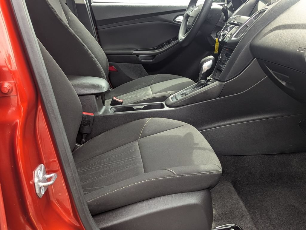 Used 2018 Ford Focus SEL FWD image 24