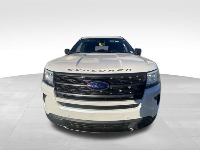 Used 2018 Ford Explorer XLT w/ Equipment Group 202A FWD image 20