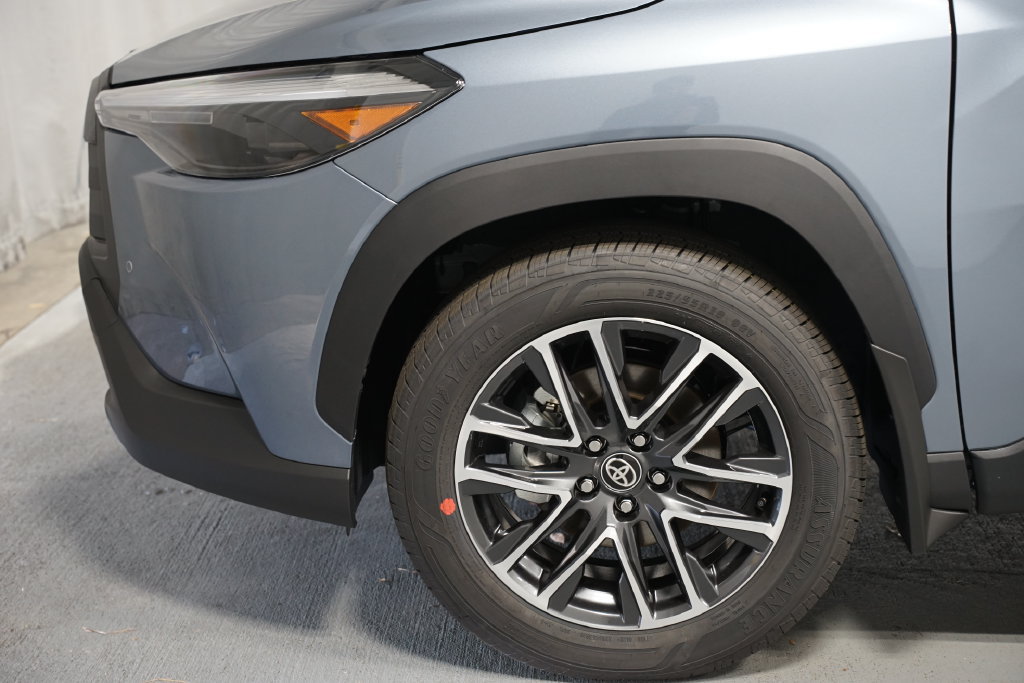 New 2026 Toyota Corolla Cross XLE FWD image 5
