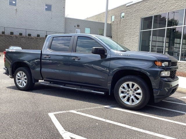 Used 2022 Chevrolet Silverado 1500 Custom w/ Safety Confidence Package AWD/4WD image 2