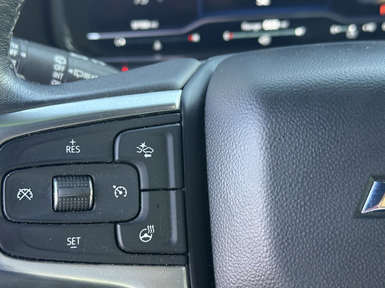 Used 2022 Chevrolet Tahoe LT w/ Luxury Package image 15