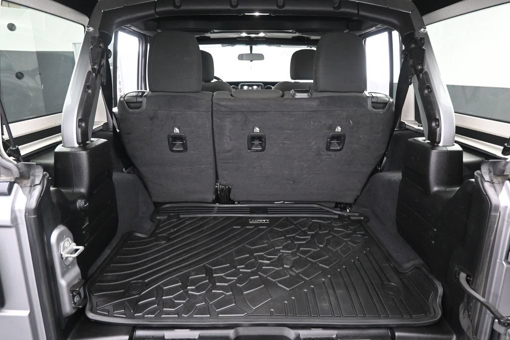 Used 2021 Jeep Wrangler Unlimited Sport AWD/4WD image 13