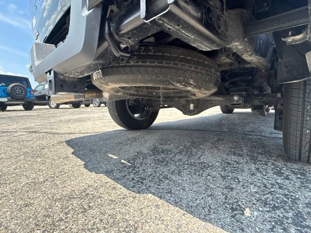 Used 2025 Toyota Tacoma SR5 AWD/4WD image 13