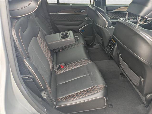 Used 2022 Jeep Grand Cherokee Summit w/ Advanced Protech Group IV AWD/4WD image 20