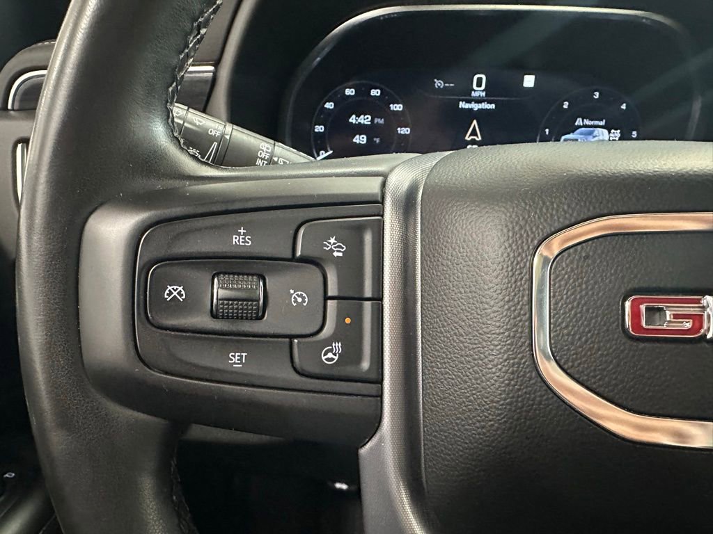 Used 2023 GMC Yukon XL SLT w/ SLT Luxury Package AWD/4WD image 17