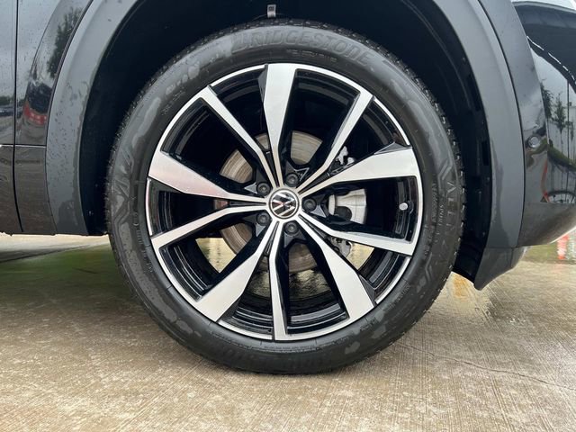 New 2026 Volkswagen Atlas SEL Premium R-Line image 12