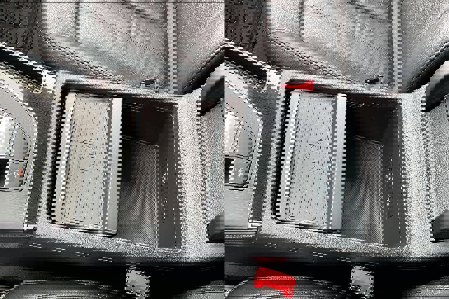 Used 2020 Audi Q5 e Premium Plus w/ Premium Plus Package image 37