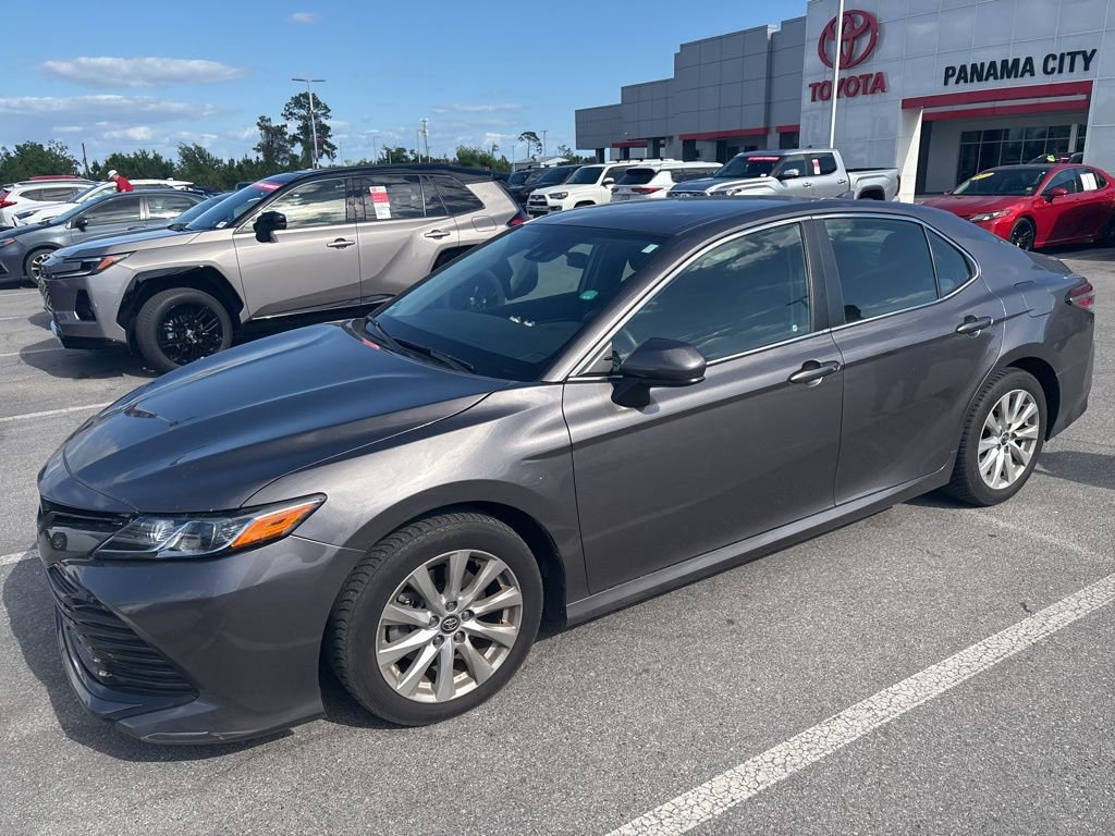 Used 2020 Toyota Camry LE FWD image 8