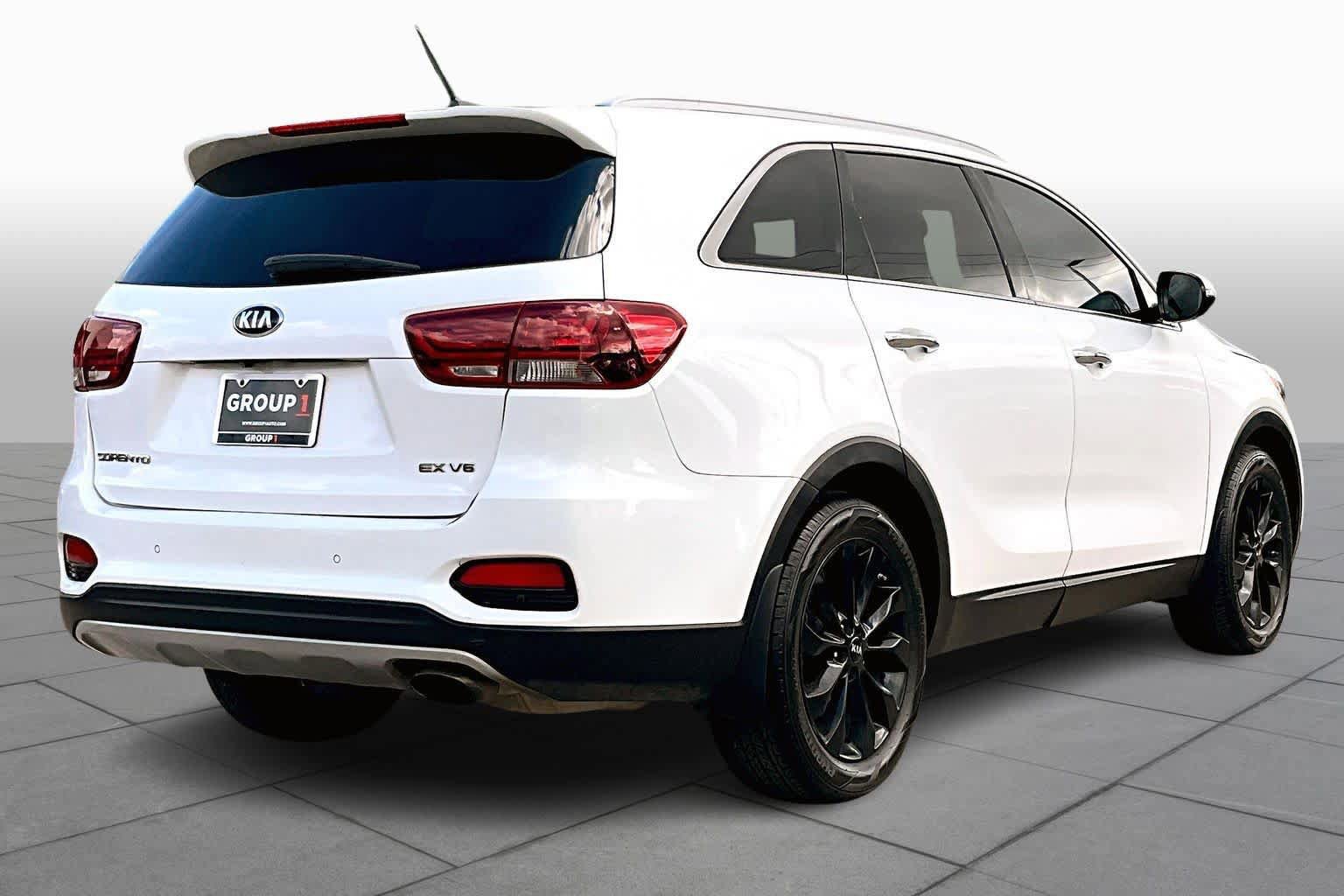 Used 2020 Kia Sorento EX image 13