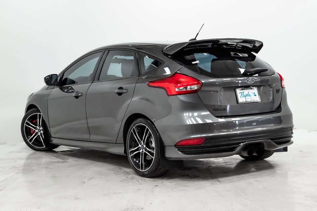 Used 2015 Ford Focus ST w/ Equipment Group 401A FWD image 27
