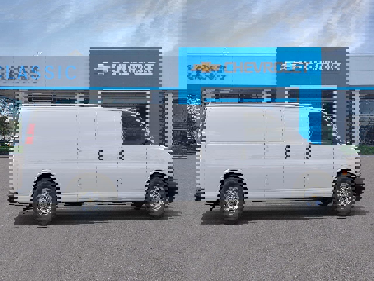 New 2025 Chevrolet Express 3500 Extended image 5