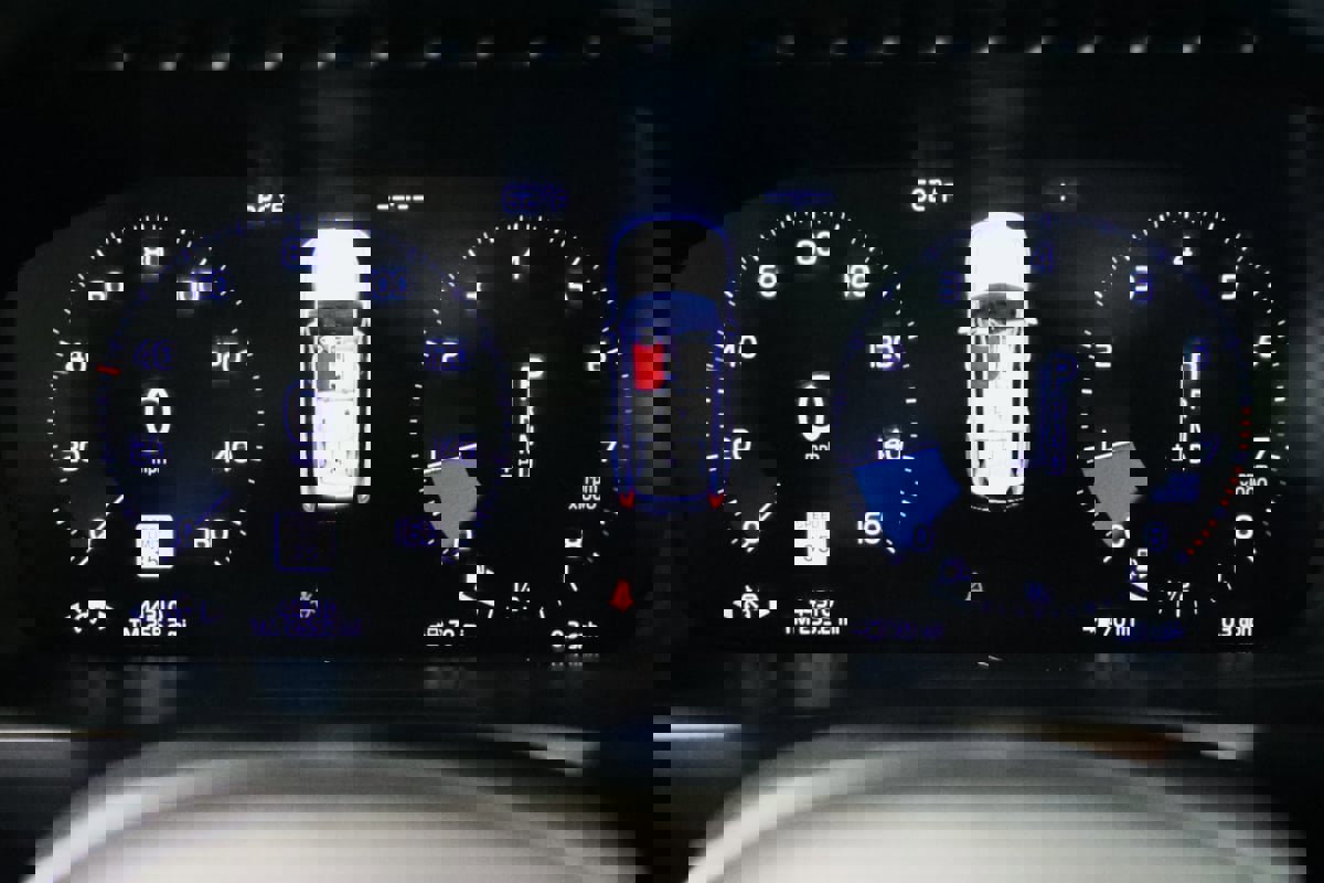 Used 2022 Volvo XC90 T6 Momentum w/ Advanced Package image 35