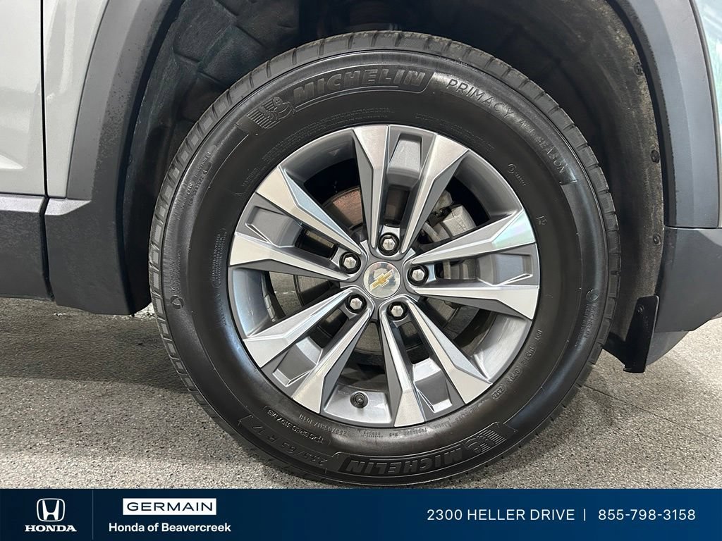 Used 2025 Chevrolet Equinox LT AWD/4WD image 12