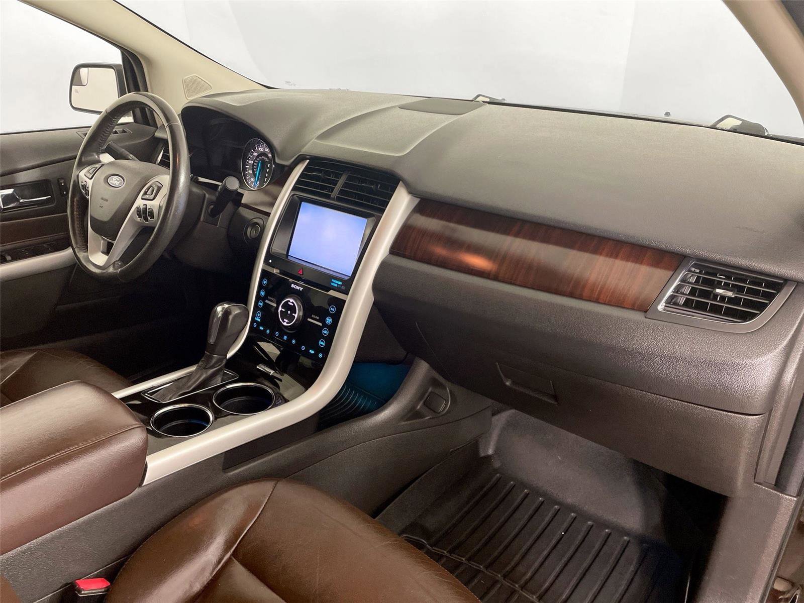 Used 2013 Ford Edge Limited image 27