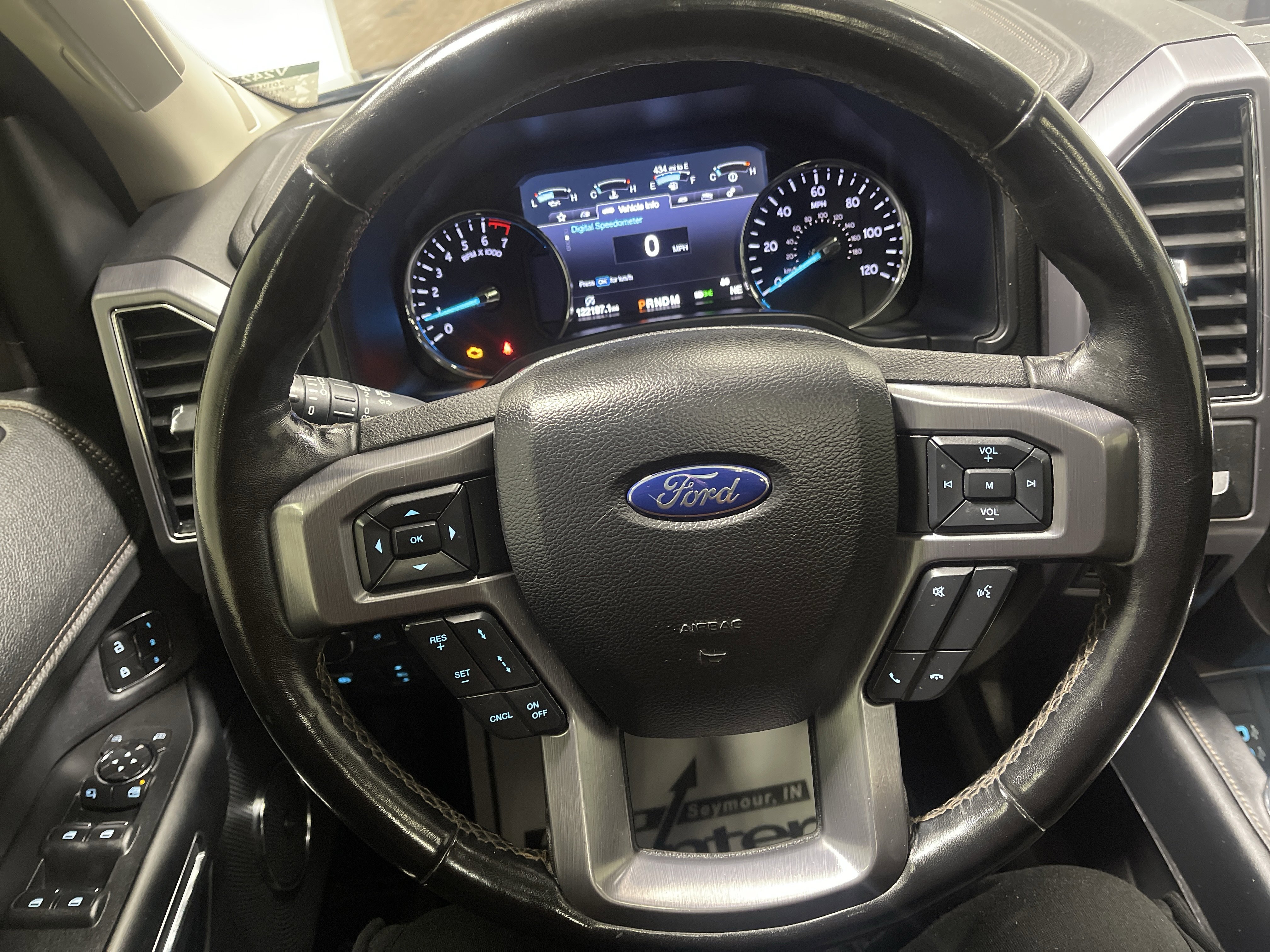 Used 2019 Ford Expedition Max Platinum image 30