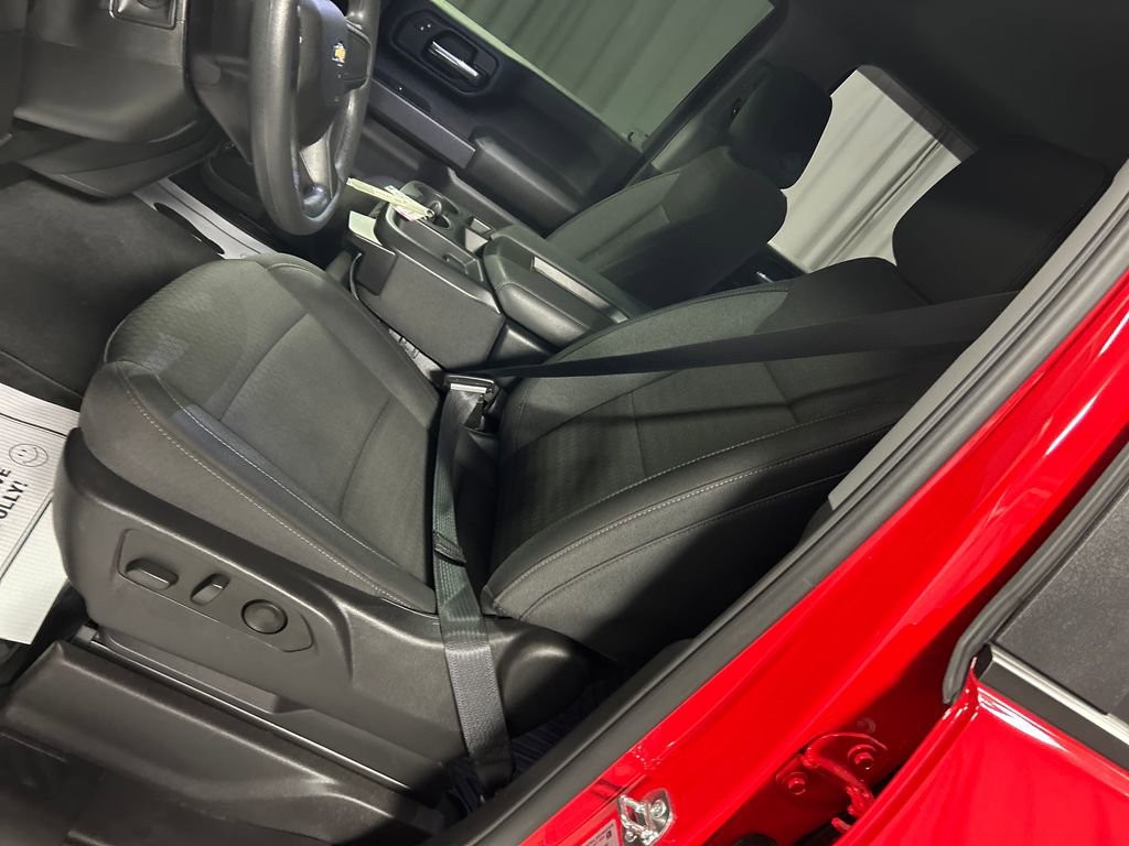 Used 2025 Chevrolet Silverado 2500 Custom w/ Custom Value Package AWD/4WD image 12