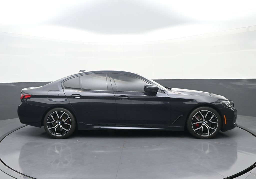 Used 2023 BMW 530i xDrive w/ M Sport Package AWD/4WD image 8