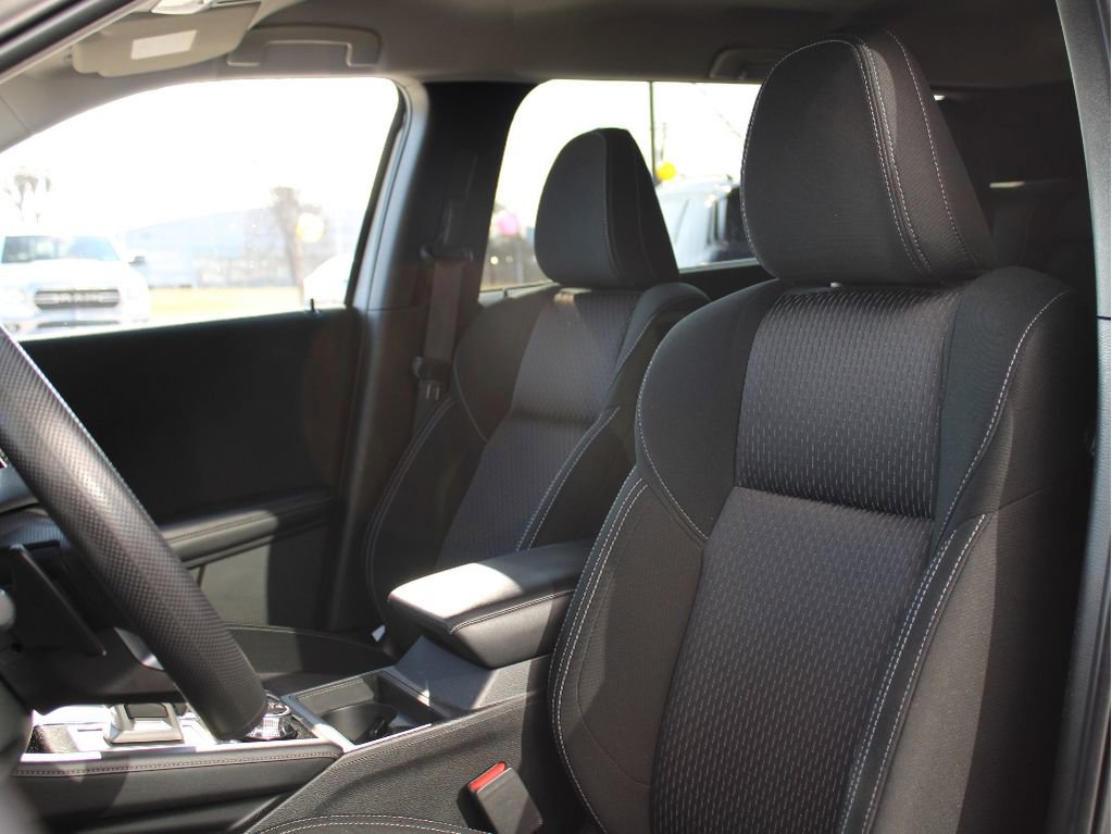 Used 2022 Mitsubishi Outlander ES image 7