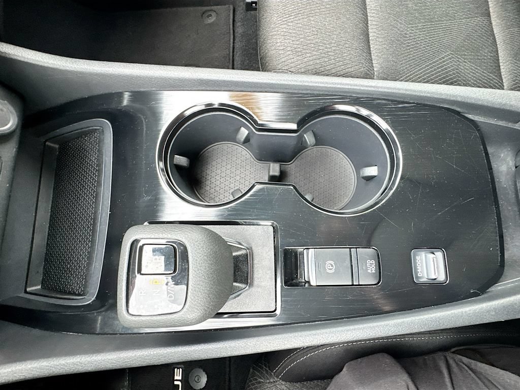 Certified 2025 Nissan Rogue SV FWD image 25