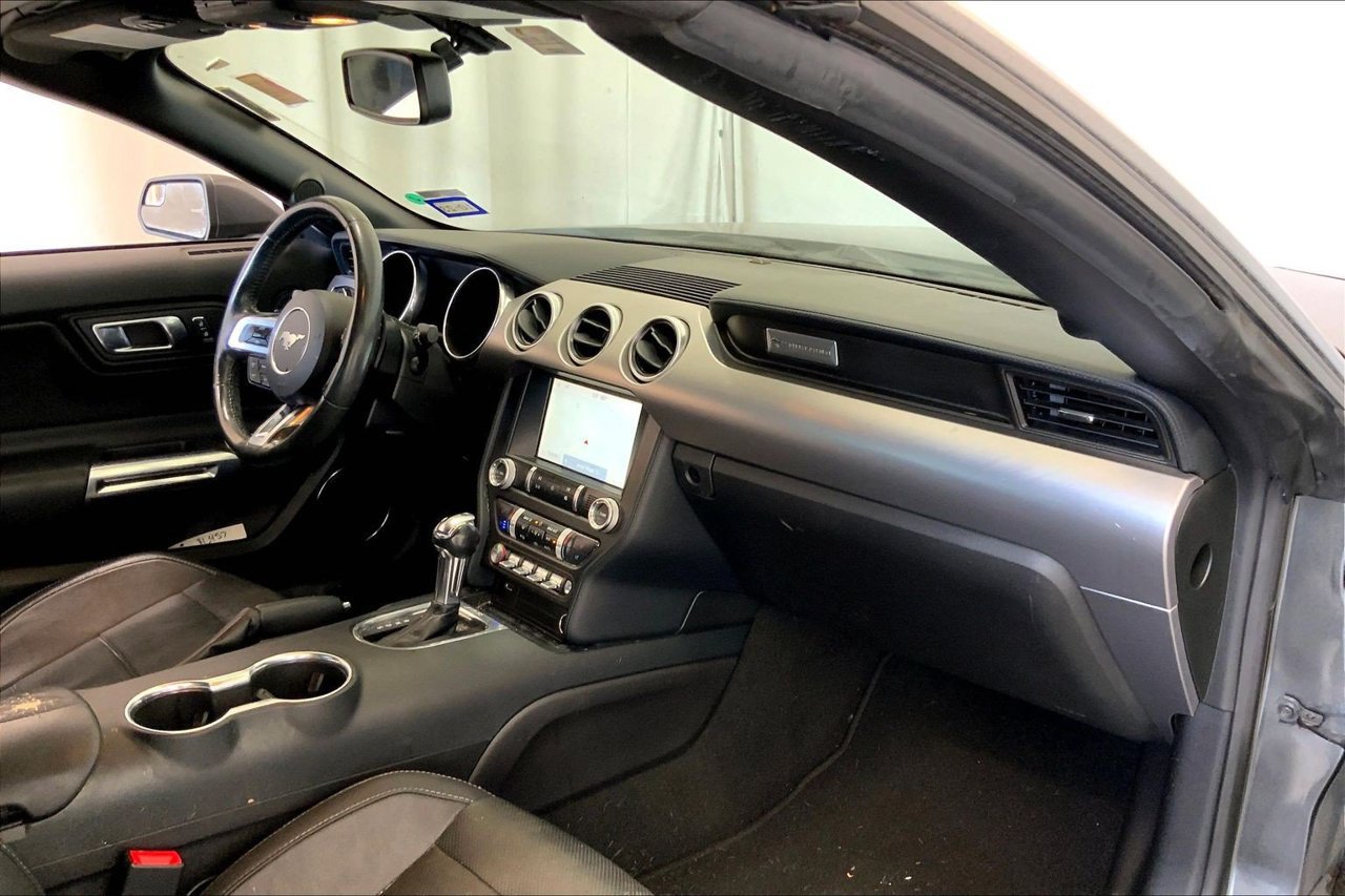 Used 2019 Ford Mustang Premium RWD image 28