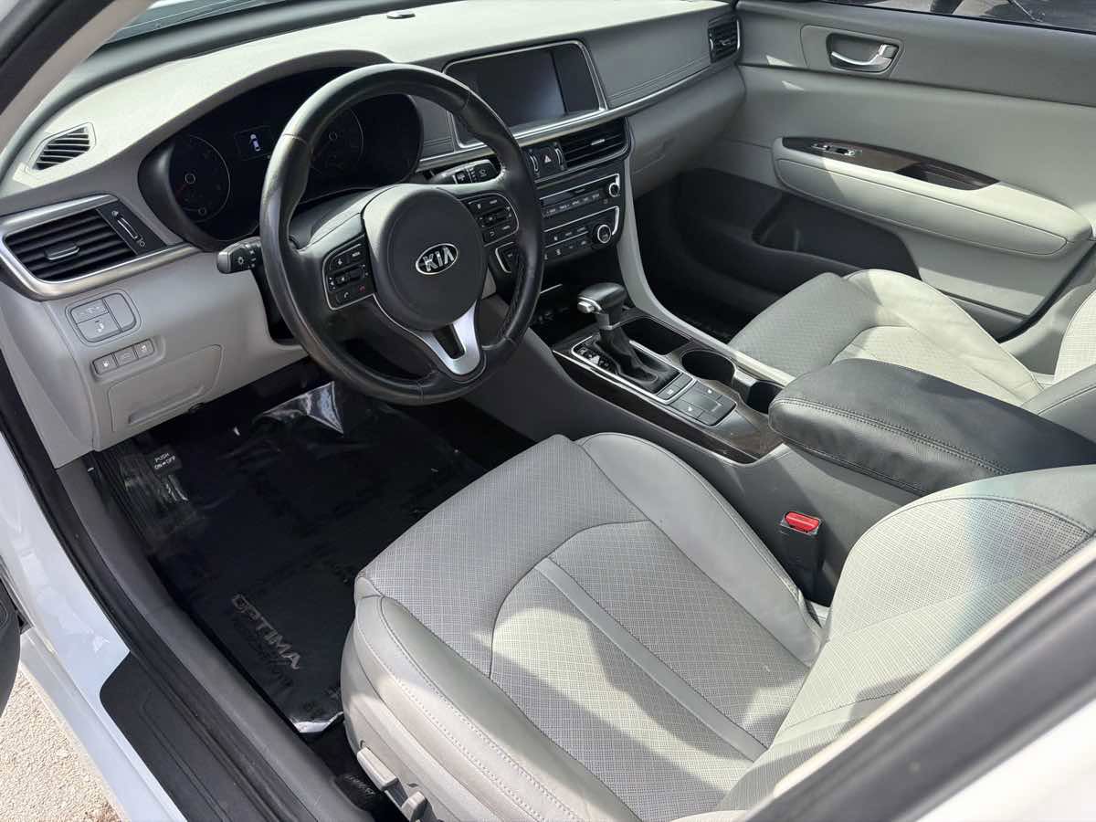 Used 2018 Kia Optima EX image 15