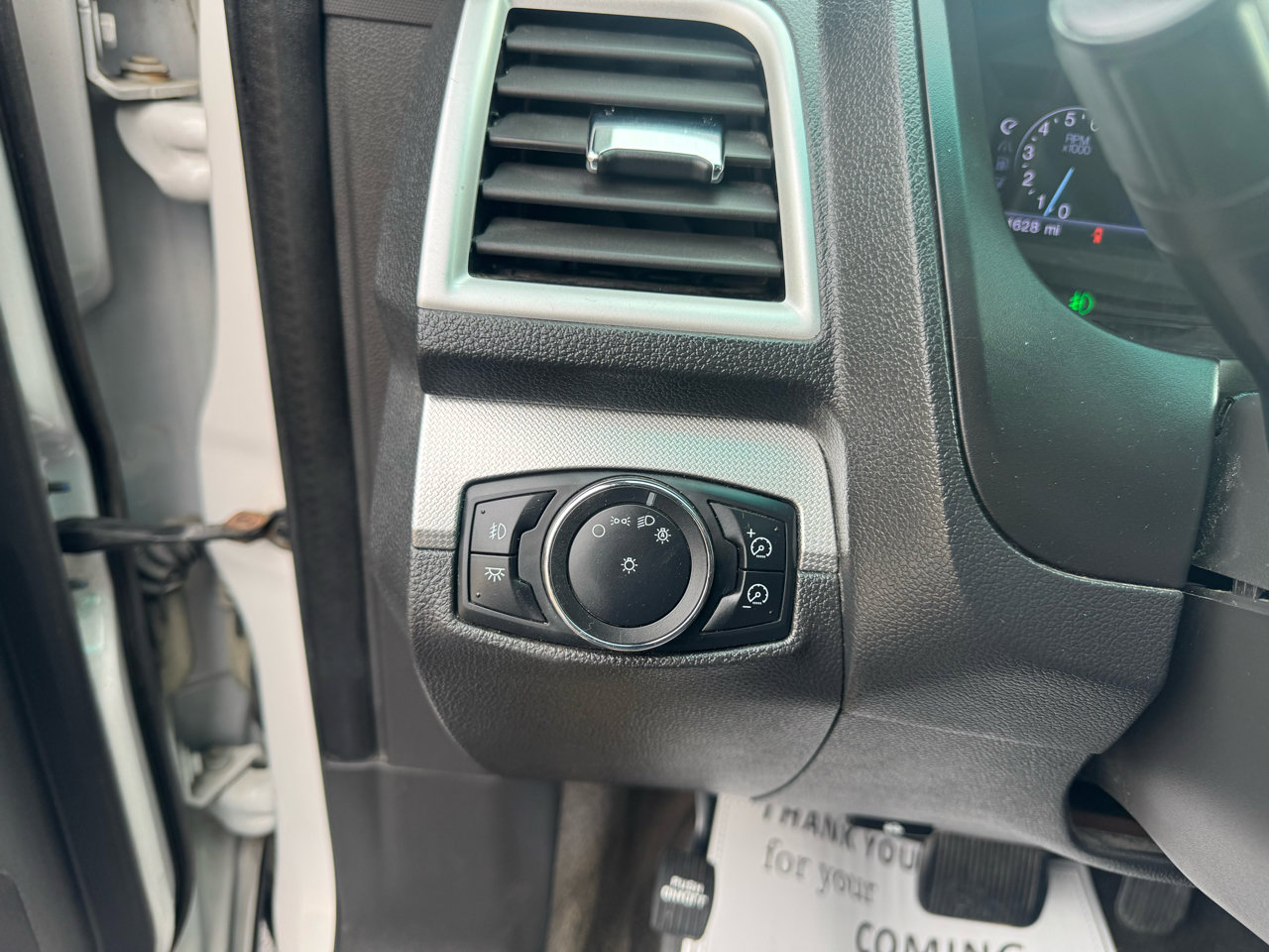 Used 2013 Ford Explorer XLT image 43