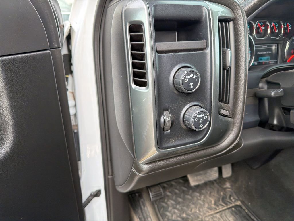 Used 2018 Chevrolet Silverado 1500 LTZ w/ Sport Package image 15