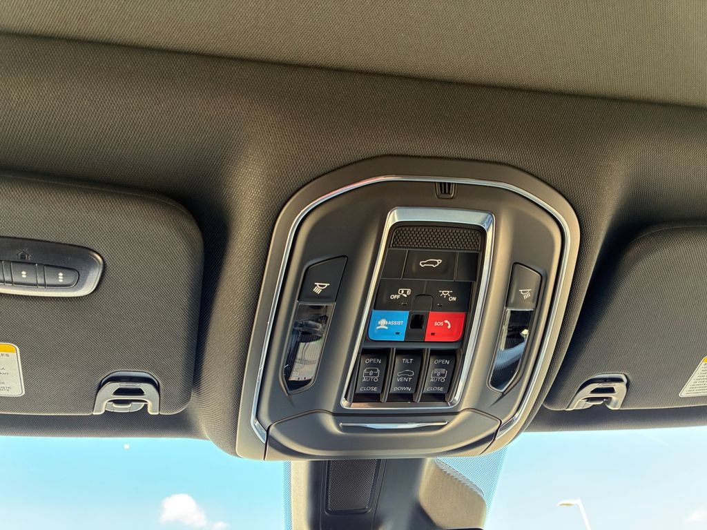 New 2026 Jeep Grand Wagoneer Limited AWD/4WD image 25