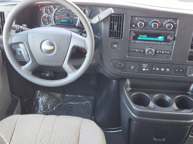 Used 2025 Chevrolet Express 3500 LT w/ LT Preferred Equipment Group RWD image 28