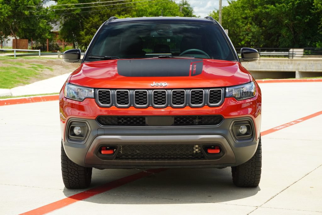 Used 2024 Jeep Compass Trailhawk w/ Trailer Tow Group AWD/4WD image 7