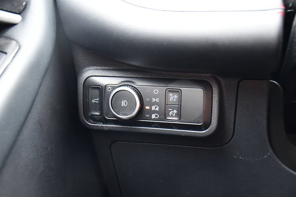 Used 2025 Ford Explorer ST-Line w/ ST-Line Street Pack AWD/4WD image 40