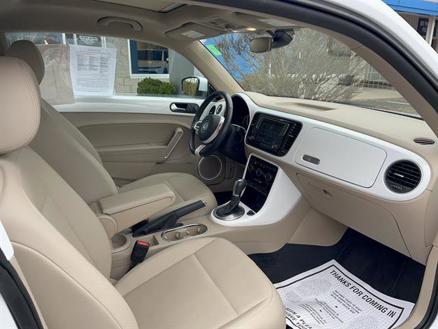 Used 2019 Volkswagen Beetle 2.0T SE w/ SE Premium Package image 16