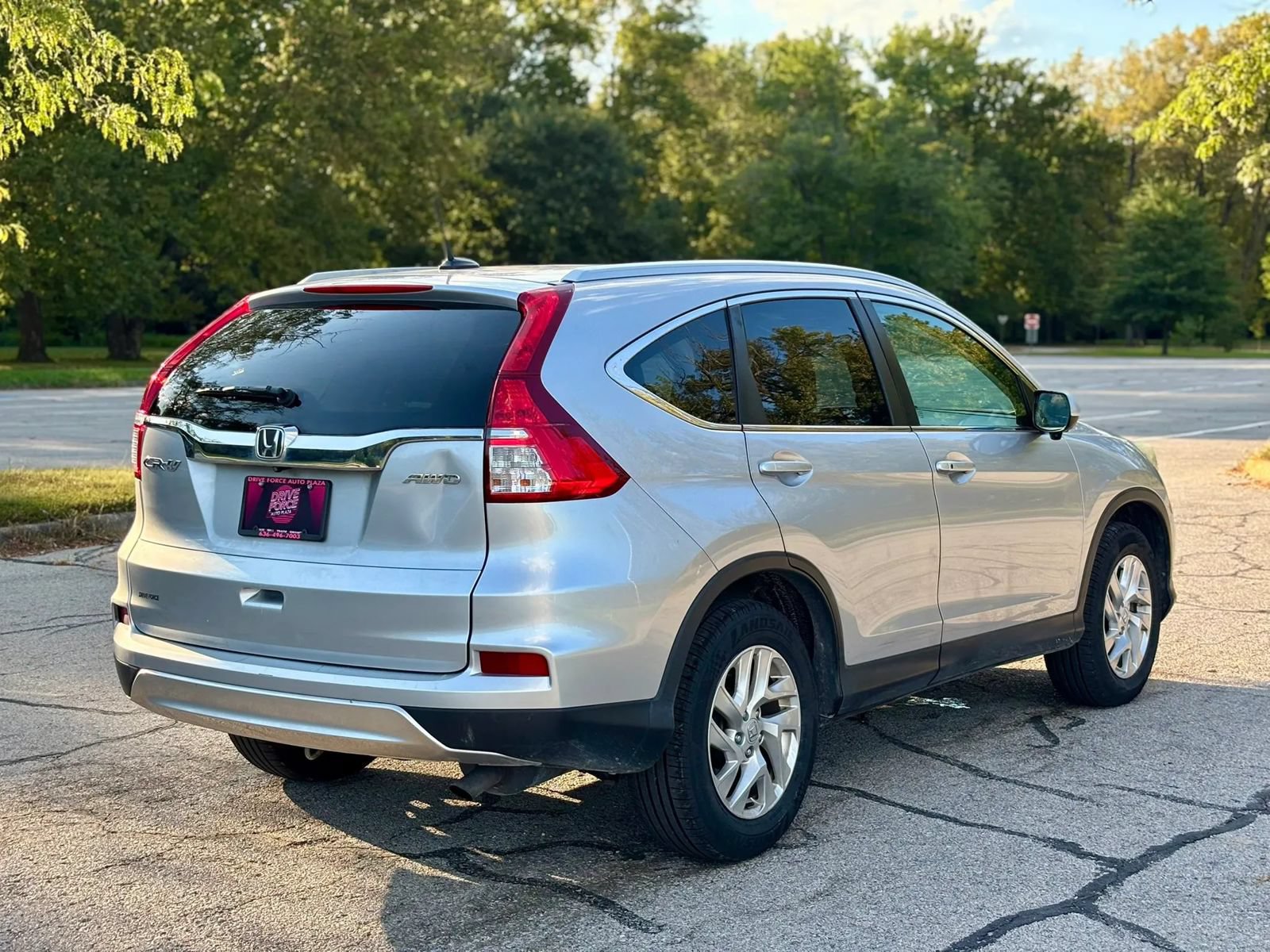 Used 2015 Honda CR-V EX-L image 7
