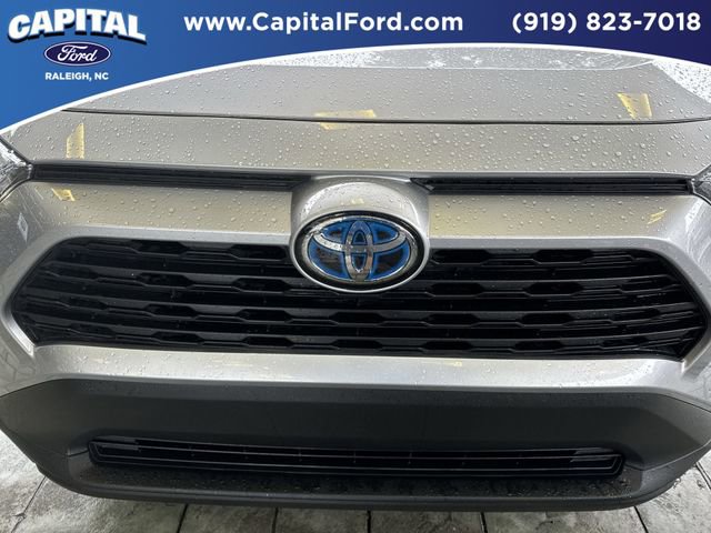 Used 2023 Toyota RAV4 XLE image 10