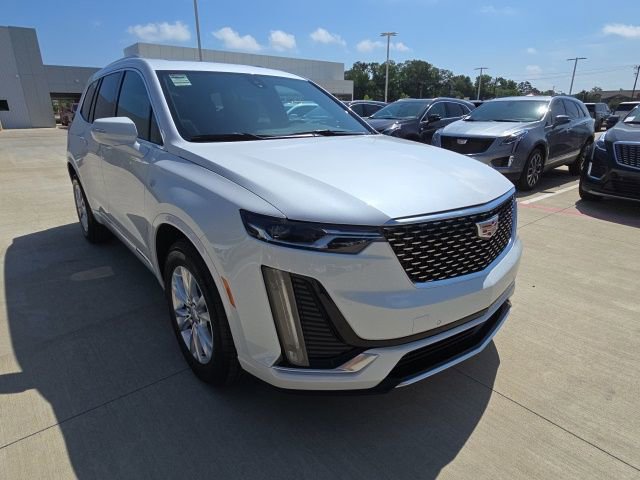 New 2025 Cadillac XT6 Luxury image 7